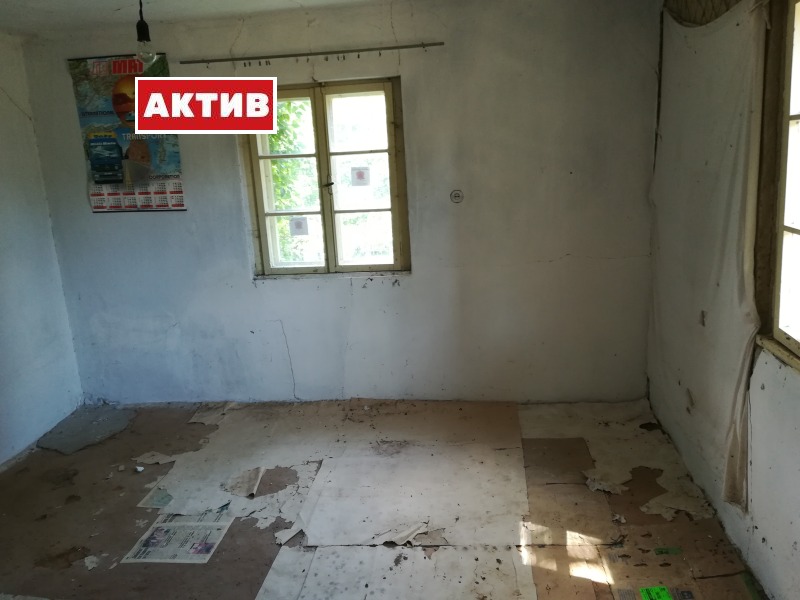 Продава КЪЩА, гр. Търговище, Боровец, снимка 2 - Къщи - 52748487