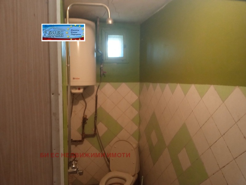 Продава КЪЩА, с. Дерманци, област Ловеч, снимка 6 - Къщи - 53080249