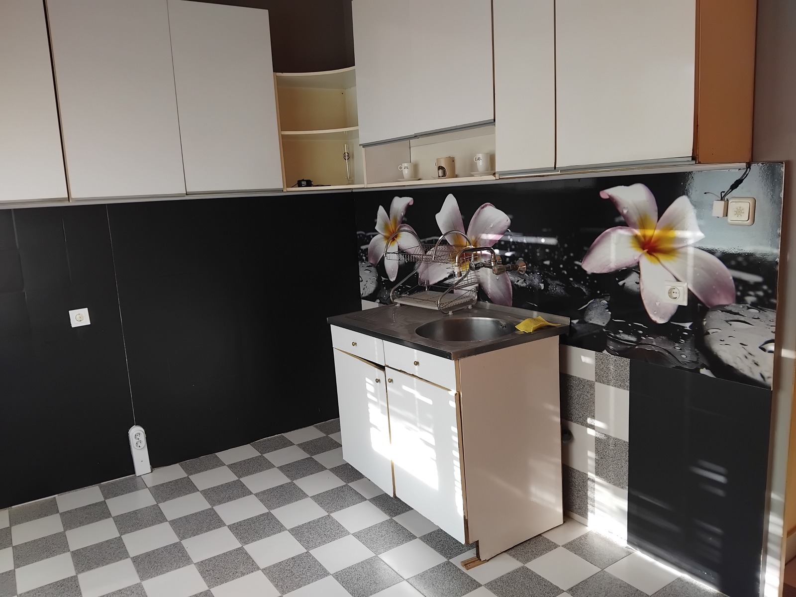 Продава 1-СТАЕН, гр. София, Люлин 6, снимка 3 - Апартаменти - 54321901