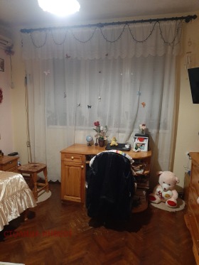 ����� ������� 3-�����,���� ����, �������>