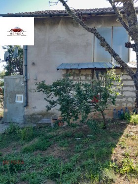 Продава  Къща, с. Падине