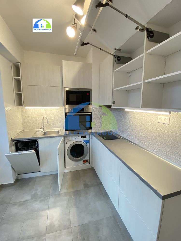 Продава 3-СТАЕН, гр. София, Изток, снимка 2 - Апартаменти - 54515991