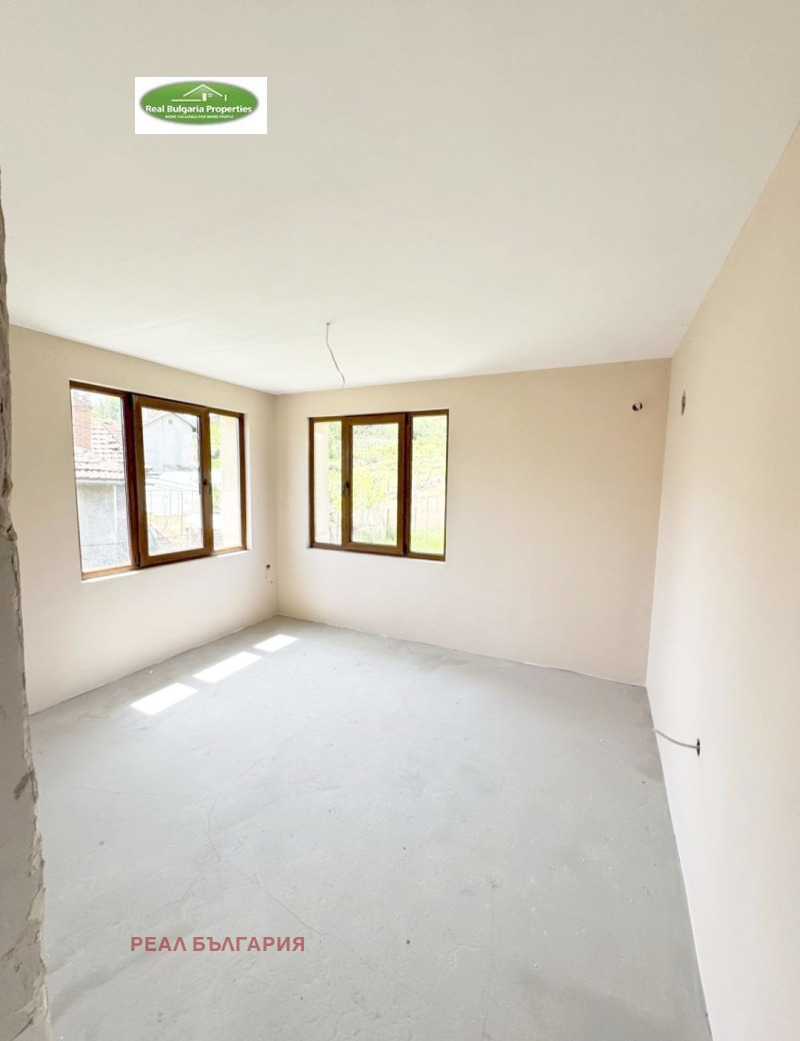 Продава  Къща град Русе , Средна кула , 75 кв.м | 69651366 - изображение [2]