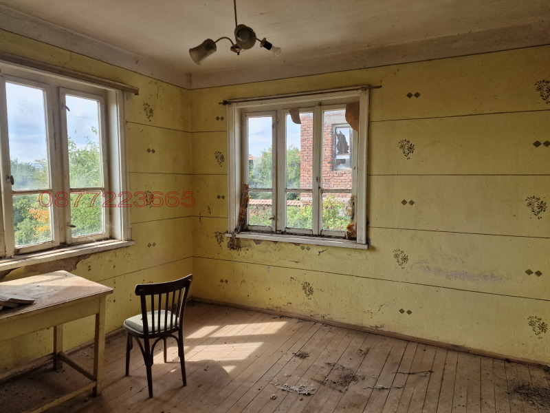 Продава КЪЩА, с. Смочево, област Кюстендил, снимка 2 - Къщи - 53353012