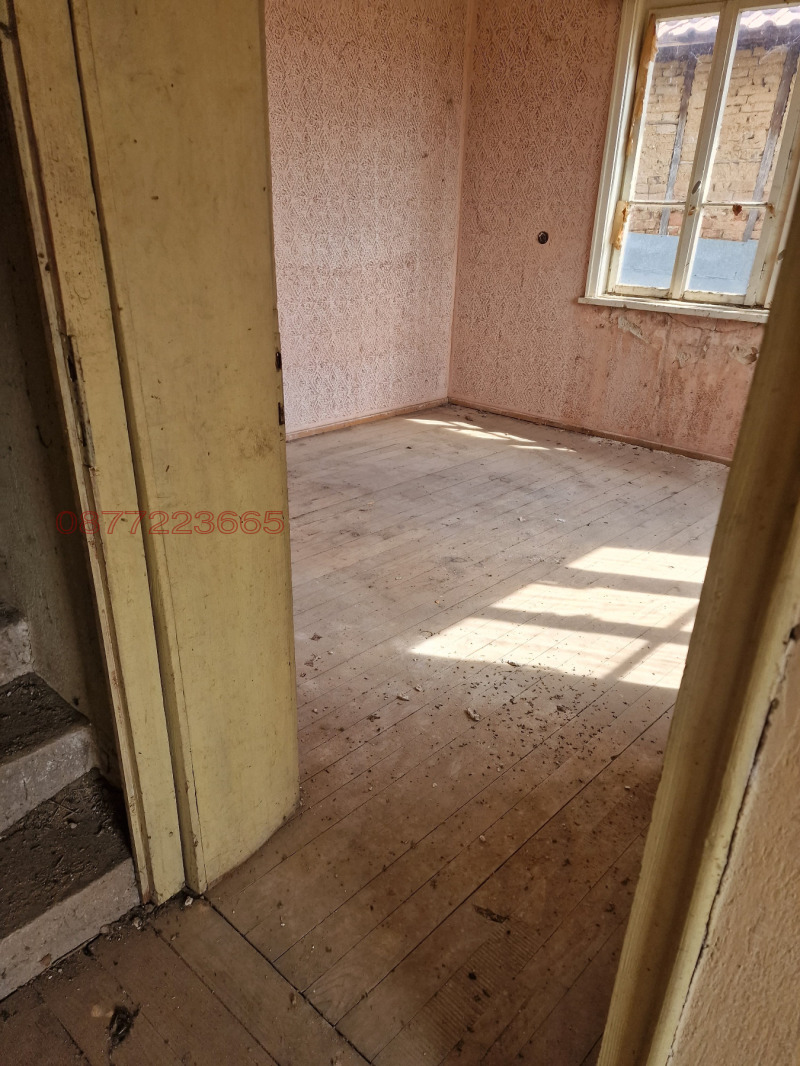 Продава КЪЩА, с. Смочево, област Кюстендил, снимка 8 - Къщи - 53353012