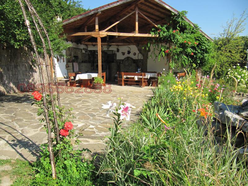 Продава ВИЛА, гр. Котел, област Сливен, снимка 3 - Вили - 52795769