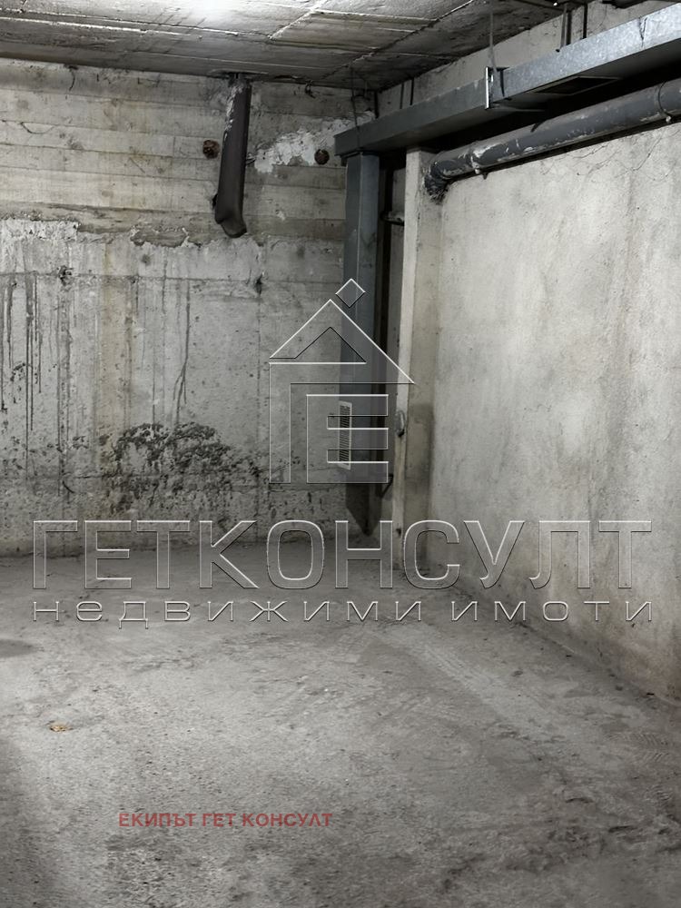 Продава ГАРАЖ, ПАРКОМЯСТО, гр. Варна, Колхозен пазар, снимка 2 - Гаражи и паркоместа - 52712345