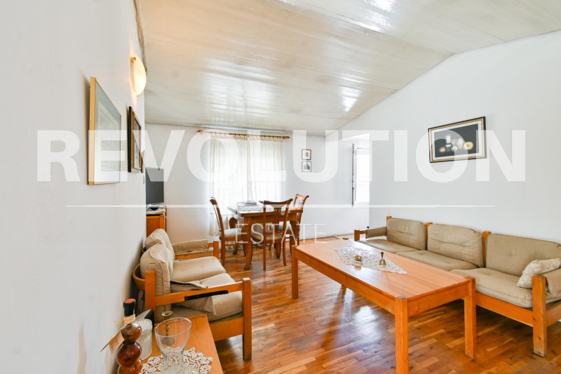 Продава  3-стаен, град София, Яворов •  375 000 EUR • ID 70660235 — holmes.bg - [1] 