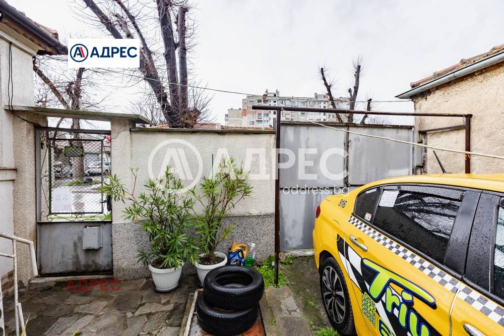 Продава КЪЩА, гр. Варна, Автогара, снимка 15 - Къщи - 54080554