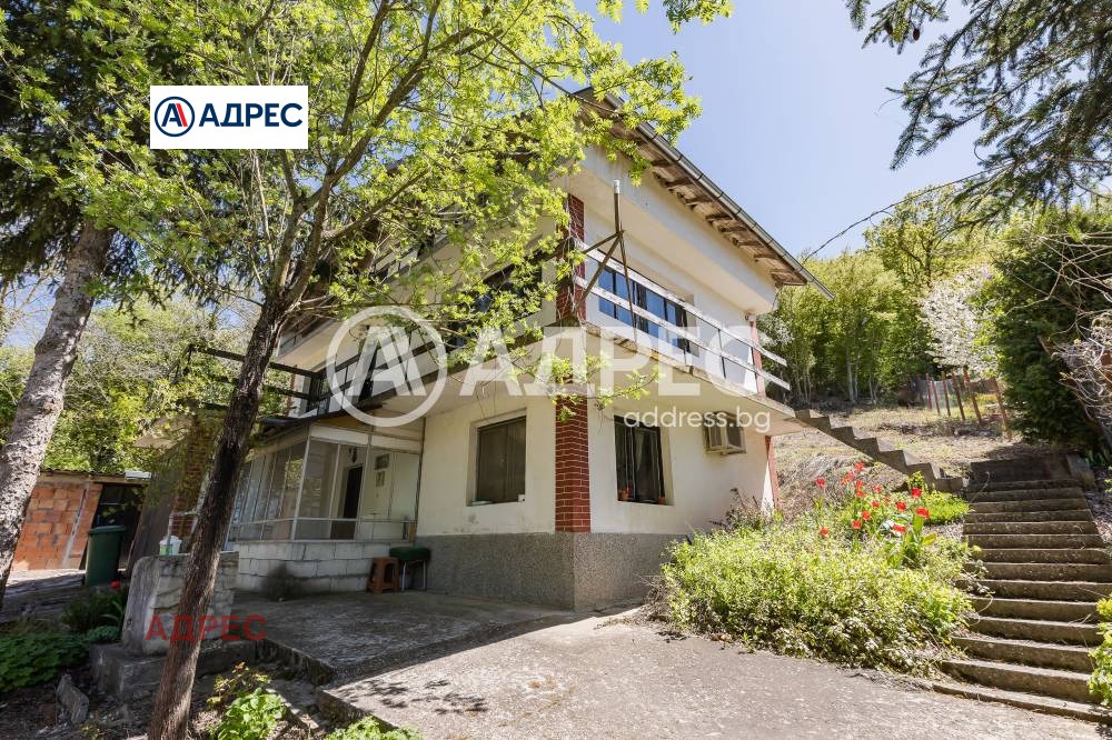 Продава КЪЩА, с. Кипра, област Варна