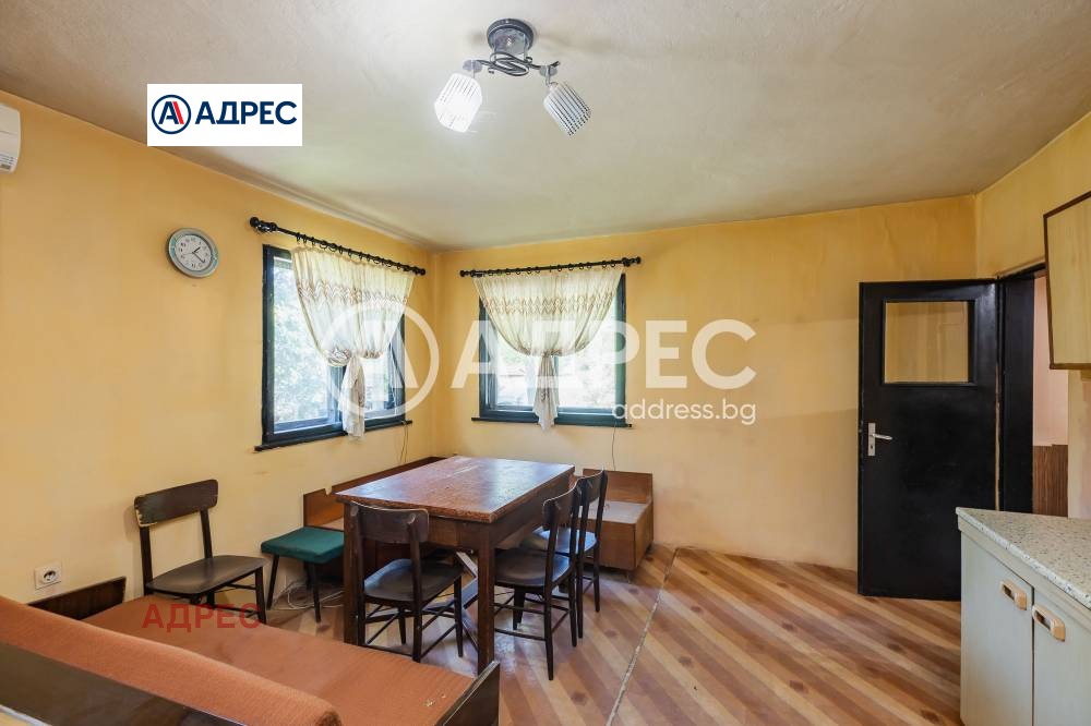 Продава КЪЩА, с. Кипра, област Варна, снимка 10 - Къщи - 54363884