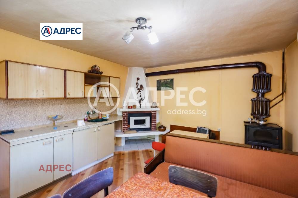 Продава КЪЩА, с. Кипра, област Варна, снимка 8 - Къщи - 54363884