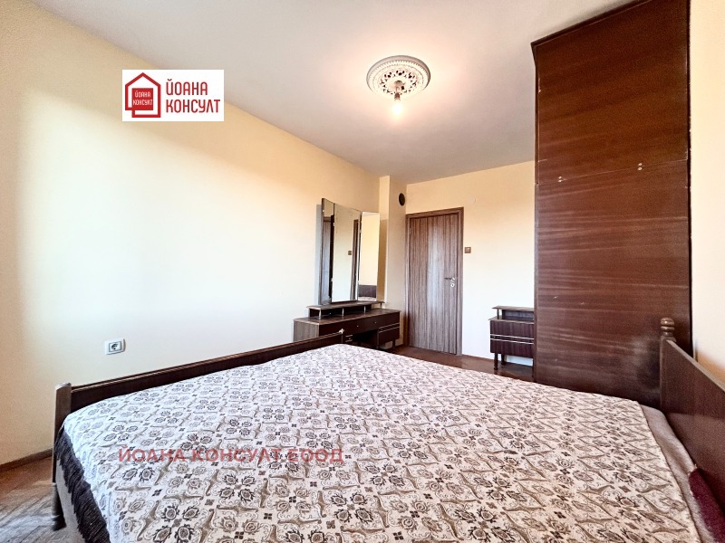 Продава 3-СТАЕН, гр. Плевен, Идеален център, снимка 3 - Апартаменти - 52795587