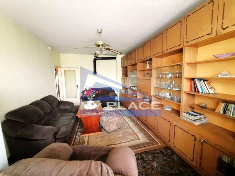 Продава 4-СТАЕН, гр. Шумен, Център, снимка 2 - Апартаменти - 53044965