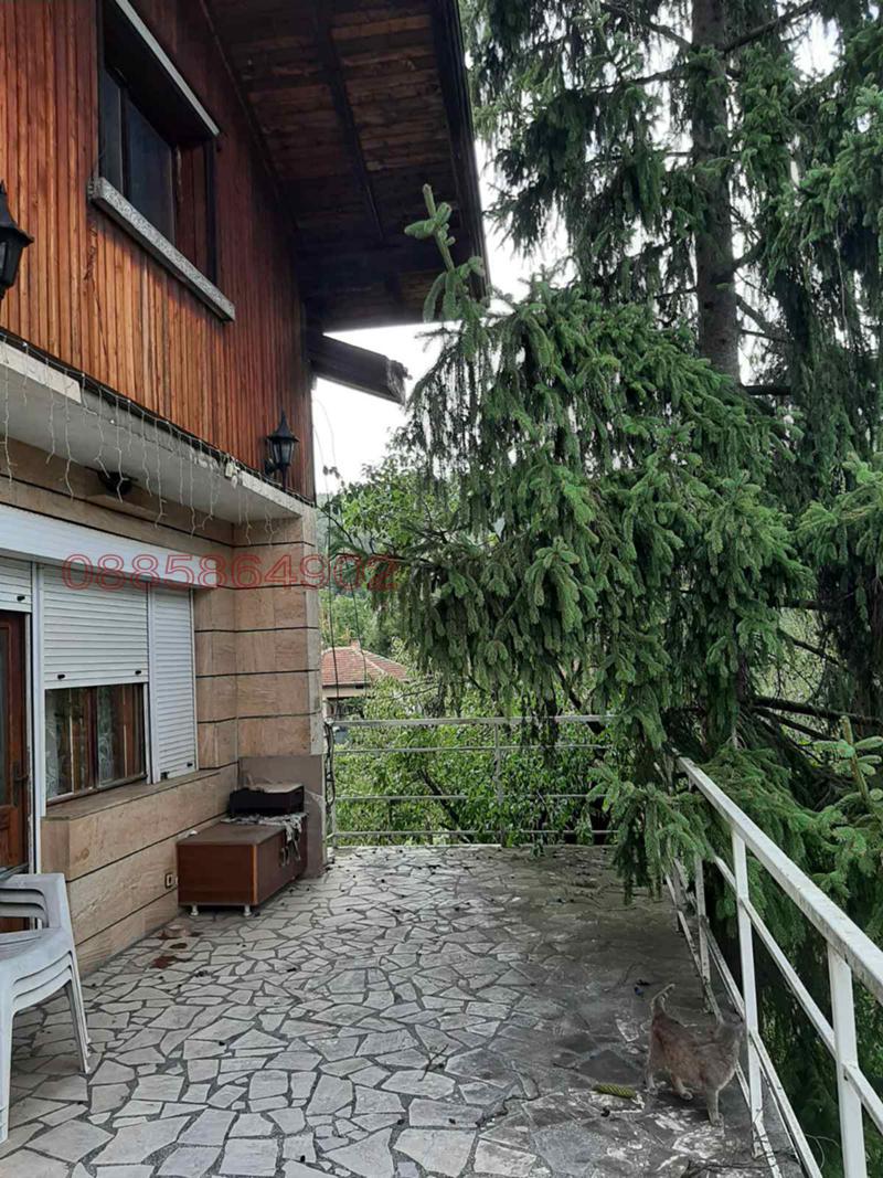 Продава КЪЩА, гр. Берковица, област Монтана, снимка 2 - Къщи - 53739061