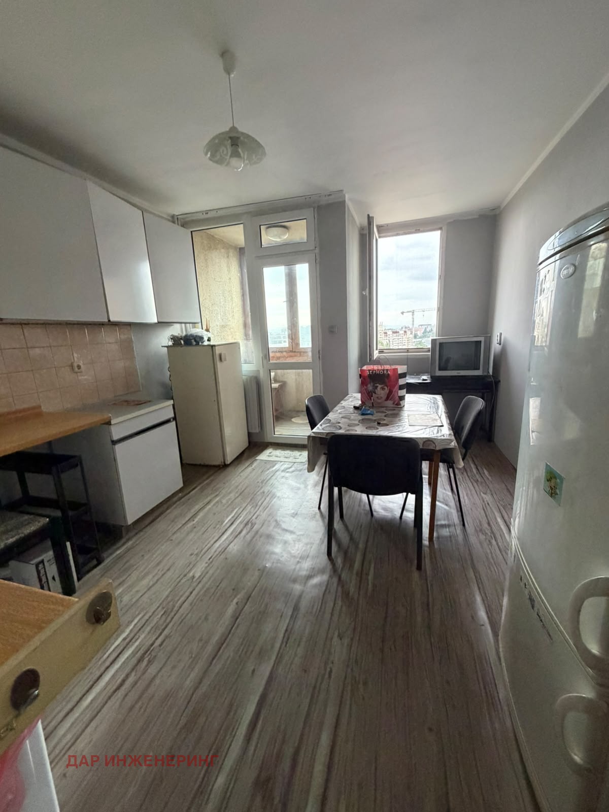 Продава 3-СТАЕН, гр. София, Изток, снимка 3 - Апартаменти - 56269511