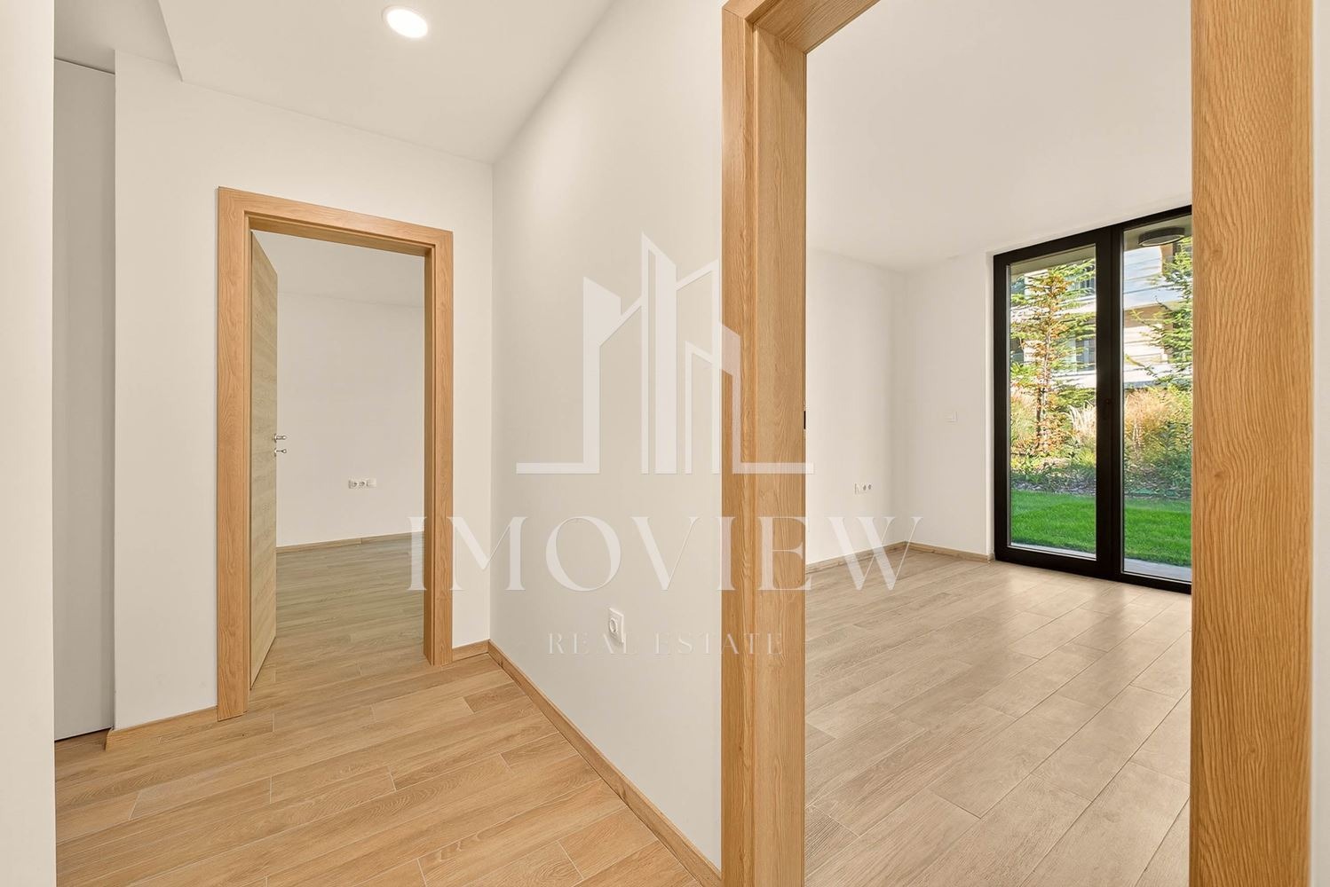 Продава 4-СТАЕН, гр. Варна, к.к. Св.Св. Константин и Елена, снимка 6 - Апартаменти - 54044132