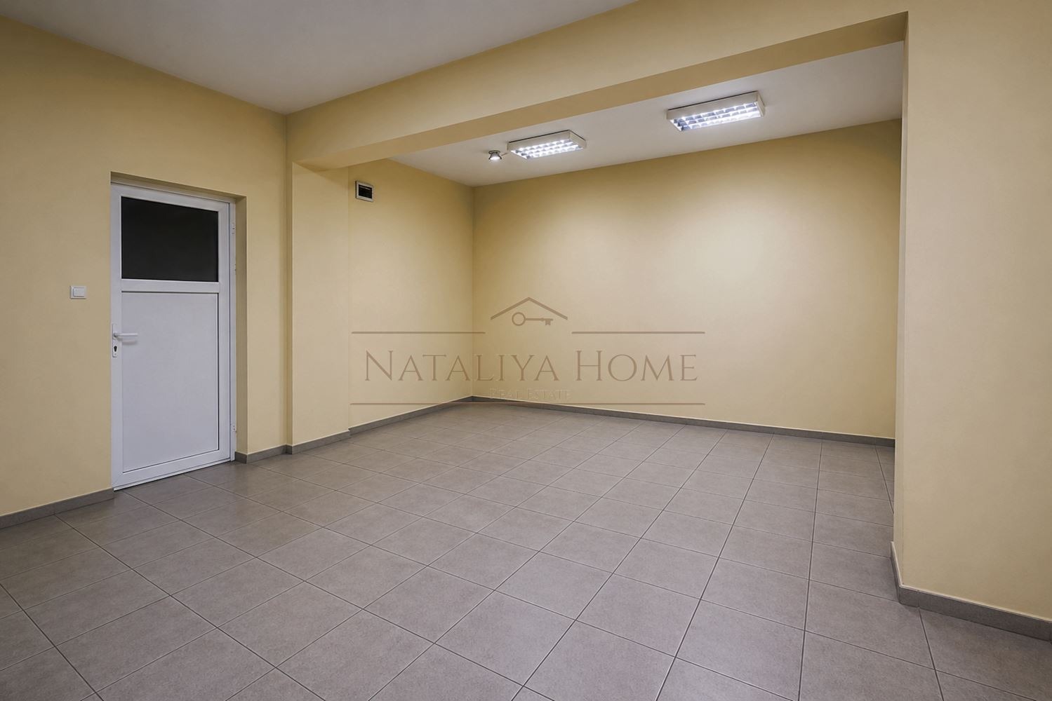 Продава МАГАЗИН, гр. Бургас, Възраждане, снимка 2 - Магазини - 54560641