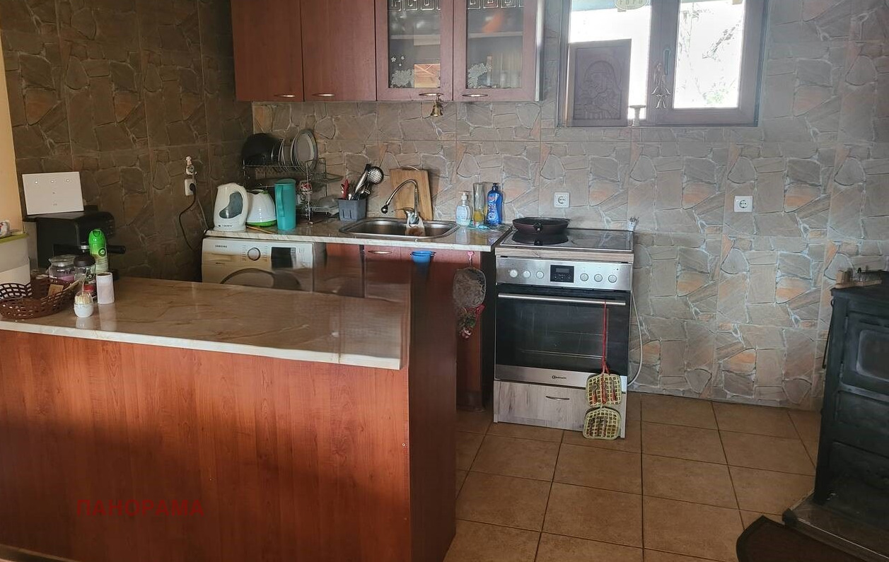 Продава ВИЛА, с. Песнопой, област Пловдив, снимка 3 - Вили - 54925329
