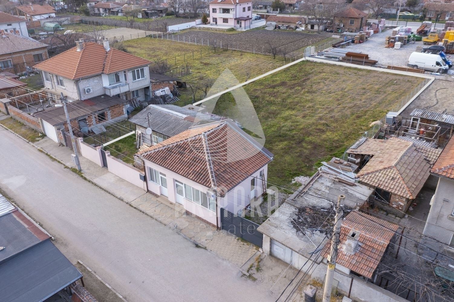 Продава МАГАЗИН, с. Рогош, област Пловдив