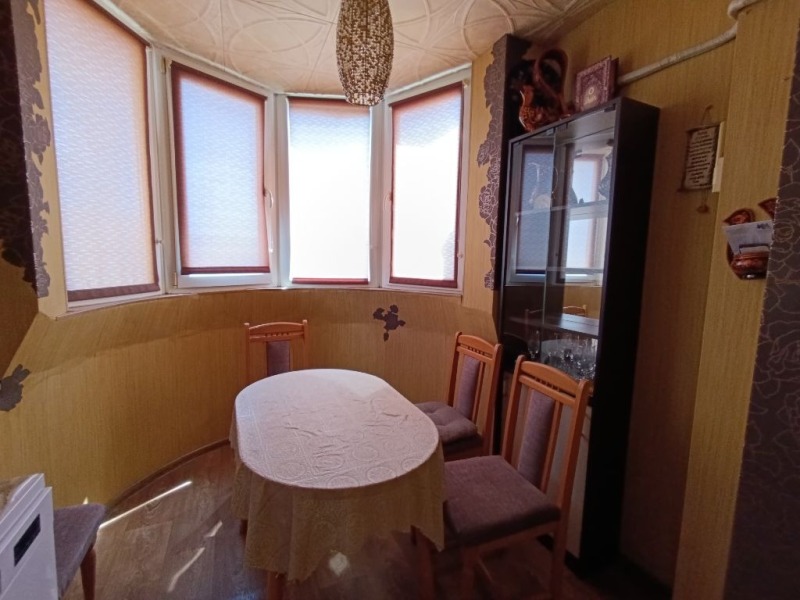 Продава  2-стаен град Русе , Дружба 3 , 63 кв.м | 99326029 - изображение [4]