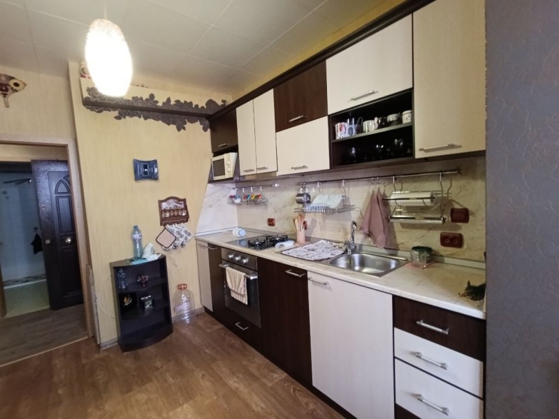 Продава  2-стаен град Русе , Дружба 3 , 63 кв.м | 99326029 - изображение [2]