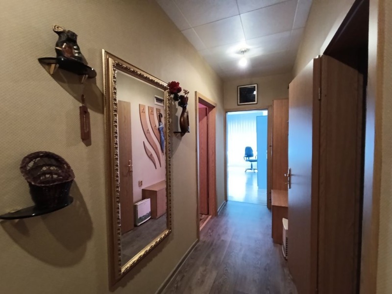 Продава  2-стаен град Русе , Дружба 3 , 63 кв.м | 99326029 - изображение [8]