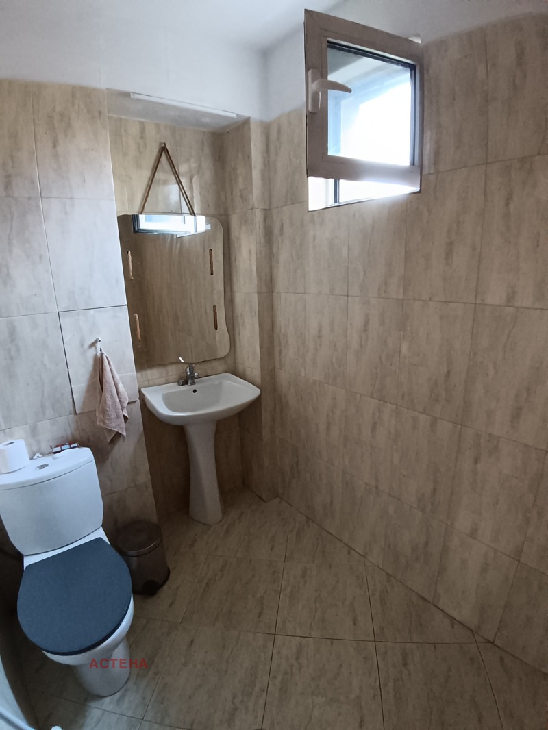 De vânzare  2 dormitoare Sofia , Poduiane , 124 mp | 36952385 - imagine [10]