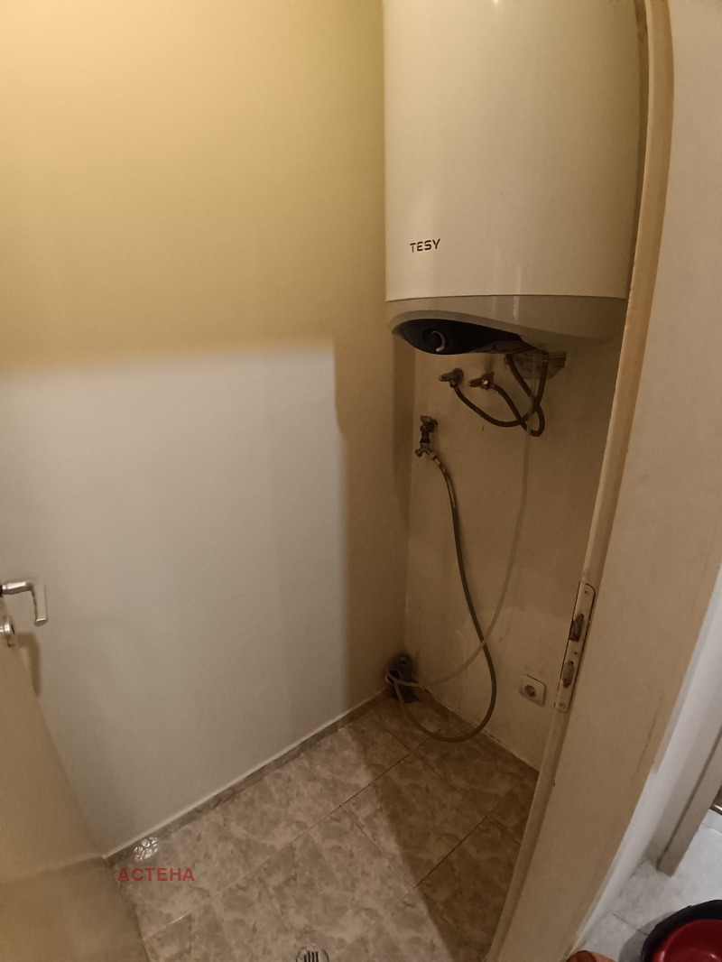 De vânzare  2 dormitoare Sofia , Poduiane , 124 mp | 36952385 - imagine [12]