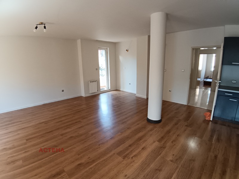 De vânzare  2 dormitoare Sofia , Poduiane , 124 mp | 36952385 - imagine [2]