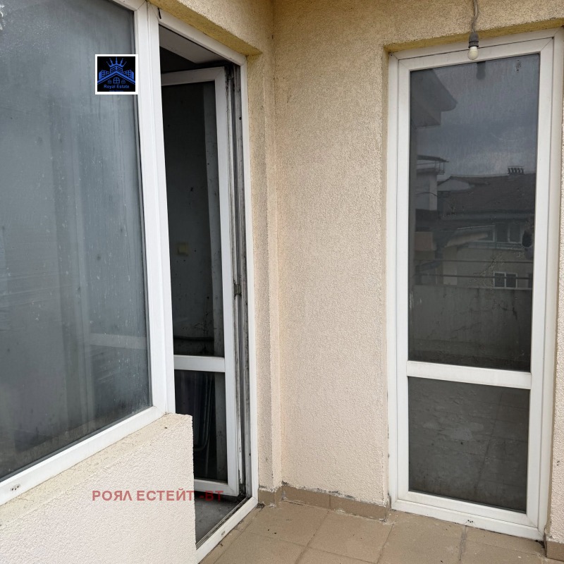 Продава 3-СТАЕН, гр. Велико Търново, Колю Фичето, снимка 3 - Апартаменти - 52707230