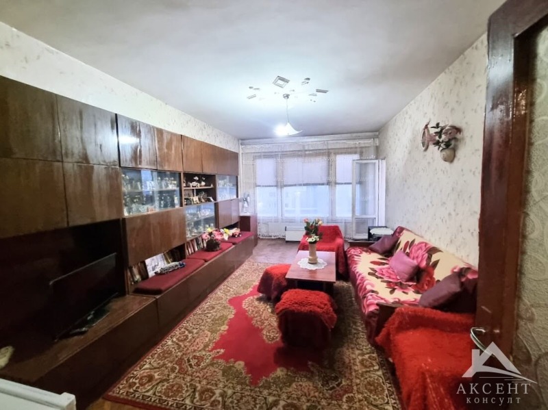 Продава 4-СТАЕН, гр. Перник, Изток, снимка 7 - Апартаменти - 52923291