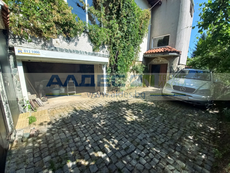 Til salg  Hus Sofia , Bankya , 241 kvm | 24473146 - billede [2]