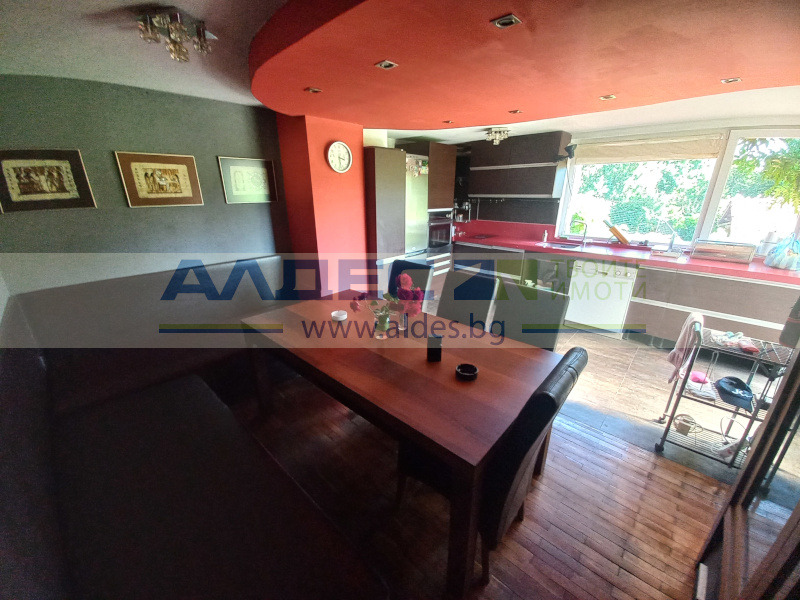 Til salg  Hus Sofia , Bankya , 241 kvm | 24473146 - billede [4]