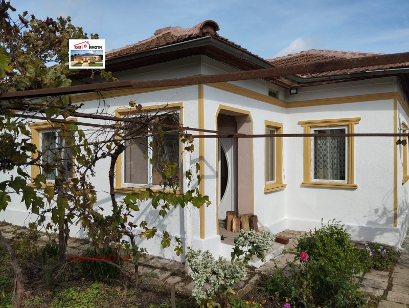 Продава КЪЩА, с. Писарово, област Добрич, снимка 11 - Къщи - 52665537