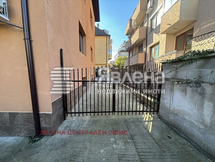 Продава КЪЩА, гр. София, Редута, снимка 3 - Къщи - 53686798