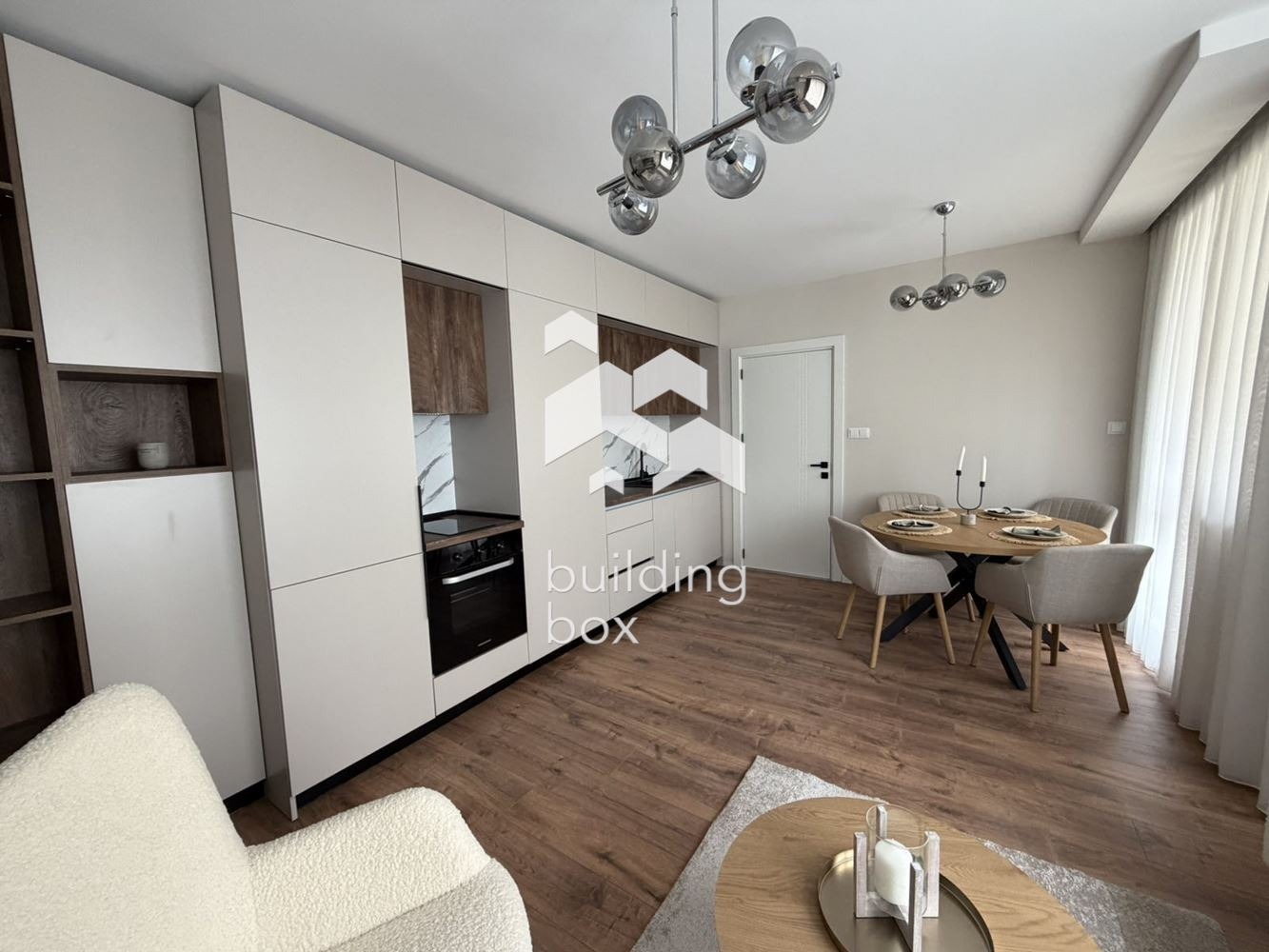 Продава 3-СТАЕН, гр. Пловдив, Кючук Париж