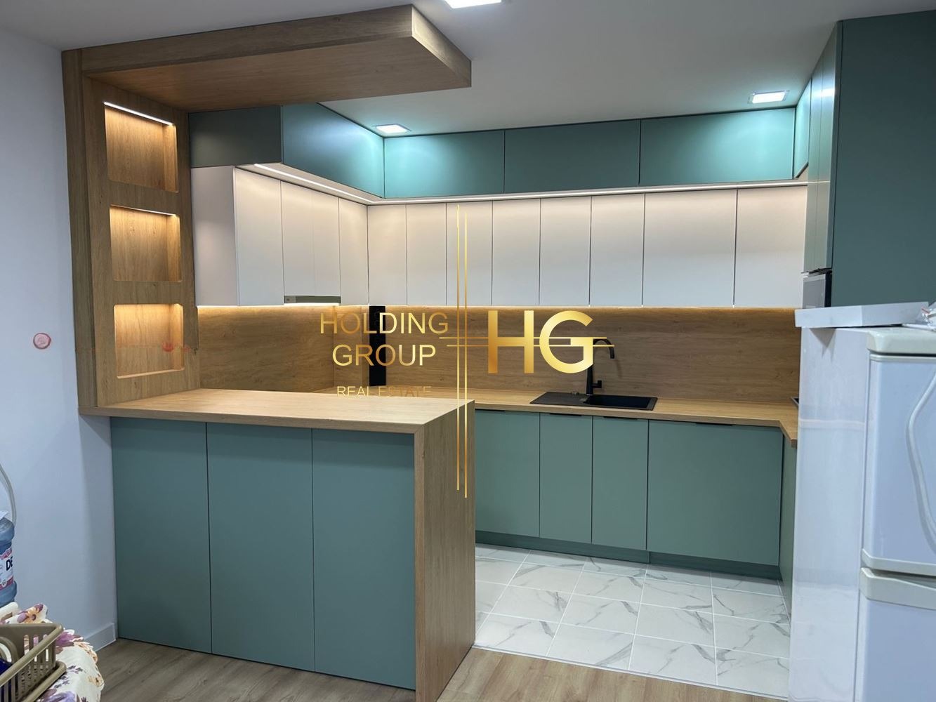 Продава КЪЩА, гр. Балчик, област Добрич, снимка 11 - Къщи - 56099548