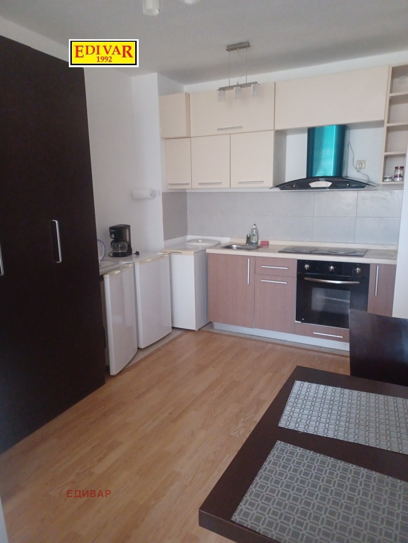 Продава 2-СТАЕН в област Добрич, гр. Каварна - 75 кв.м / 70 000 € » 136 908.10 лв., ЕДИВАР