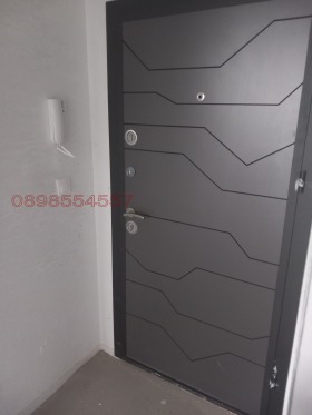 1 chambre Hristo Smirnenski, Plovdiv