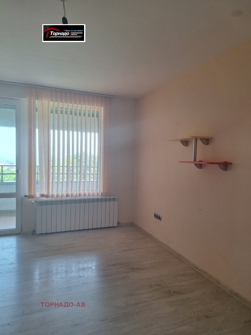 Till salu  2 sovrum region Veliko Tarnovo , Gorna Orjahovica , 117 kvm | 31553355 - bild [7]