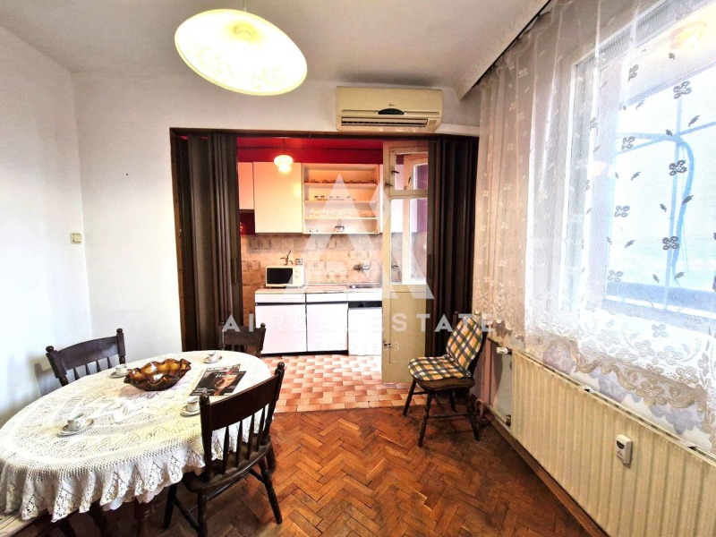 Продава 4-СТАЕН, гр. Плевен, Широк център, снимка 3 - Апартаменти - 53008623