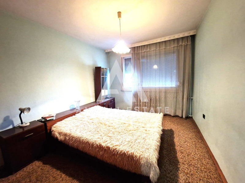 Продава 4-СТАЕН, гр. Плевен, Широк център, снимка 13 - Апартаменти - 53008623