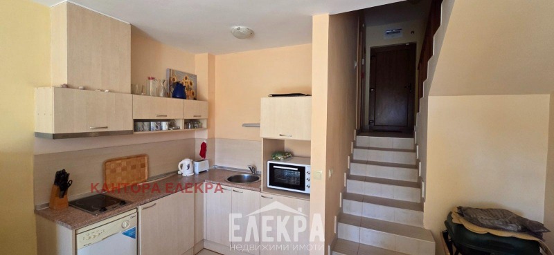 Продава КЪЩА, с. Рогачево, област Добрич, снимка 2 - Къщи - 53230443