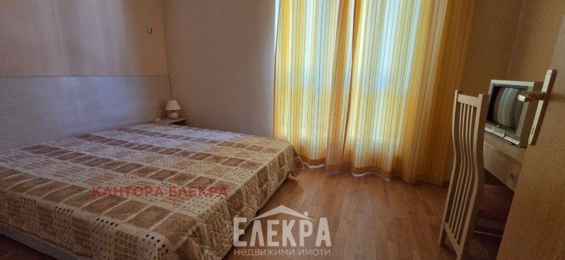 Продава КЪЩА, с. Рогачево, област Добрич, снимка 9 - Къщи - 53230443