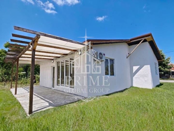Продава КЪЩА, с. Ливада, област Бургас, снимка 14 - Къщи - 54846730