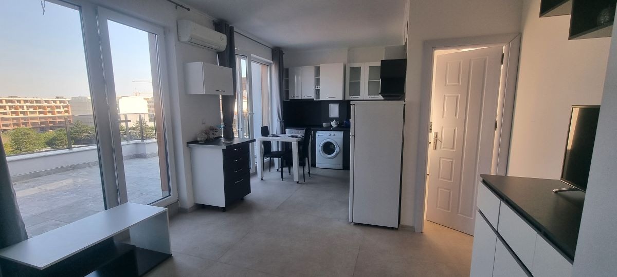 Продава 2-СТАЕН, гр. Поморие, област Бургас, снимка 2 - Апартаменти - 55144178