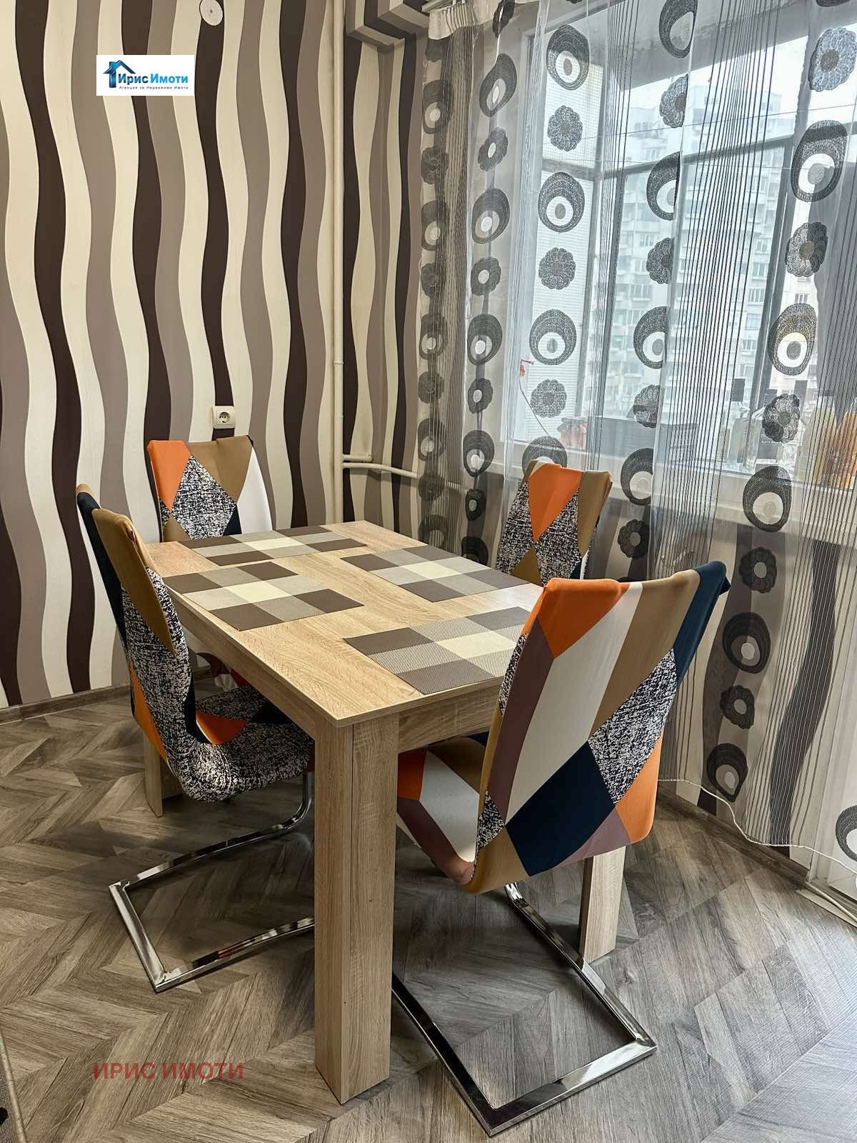 Продава 3-СТАЕН, гр. София, Разсадника, снимка 2 - Апартаменти - 54999220