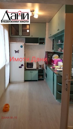 3+ bedroom 5-ti polk, Shumen 3