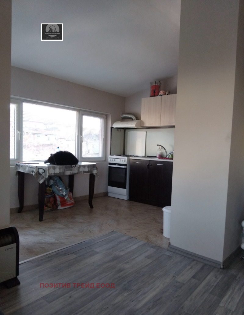 Продава 2-СТАЕН, гр. Дупница, област Кюстендил